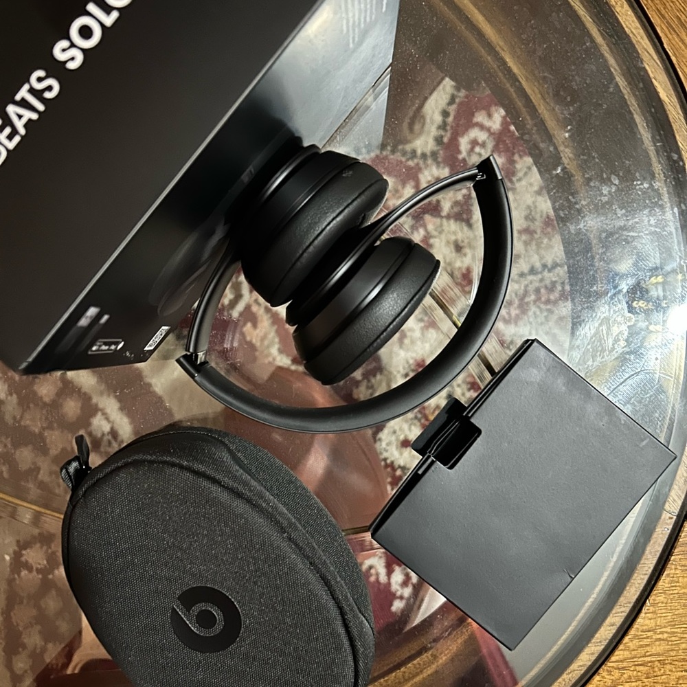 Black Beats Solo 3